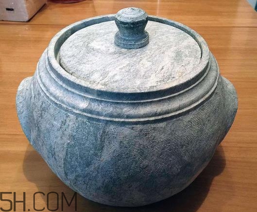 墨脫石鍋多少錢一個(gè)？墨脫石鍋為什么那么貴？