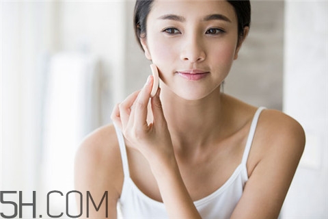 青春痘需要用藥嗎？青春痘需要治療嗎？