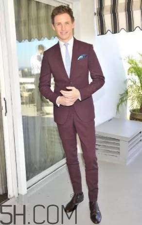 豬肝色配什么顏色好看？豬肝色大衣怎么搭配