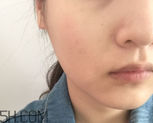 初之印修容氣墊CC霜怎么樣？多少錢？