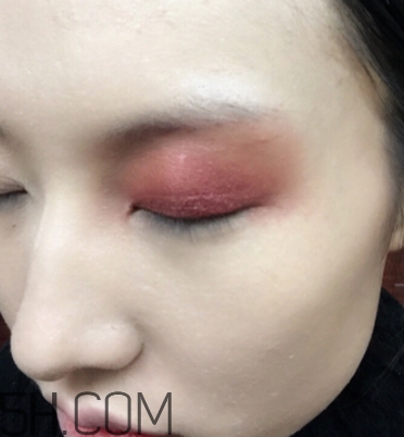 破碎娃娃妝怎么化？萬圣節(jié)破碎娃娃妝畫法教程