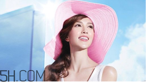 安耐曬各種顏色瓶子的區(qū)別？防曬霜可以直接涂在臉上嗎？