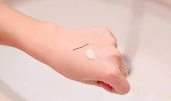 泰國(guó)sa ad na潔面儀怎么用？泰國(guó)sa ad na潔面儀使用方法