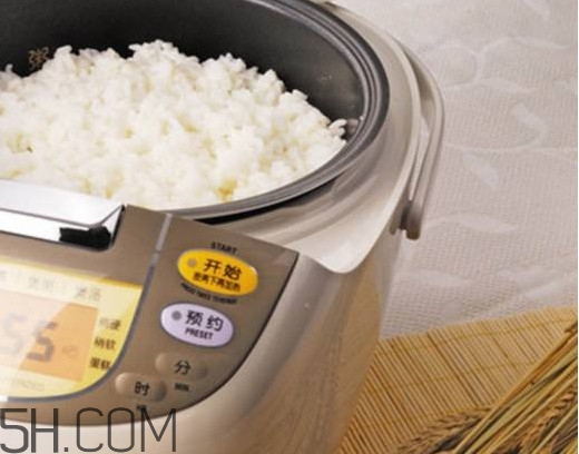 煮飯是用電飯煲好還是電壓力鍋好？煮飯是精煮還是快煮