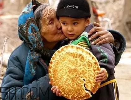 馕有營(yíng)養(yǎng)嗎？維族人吃馕為啥要分開(kāi)吃