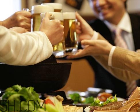 喝酒會(huì)影響記憶力嗎？喝酒會(huì)影響大腦嗎？