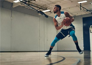 under armour curry 4實(shí)戰(zhàn)測(cè)評(píng)怎么樣？