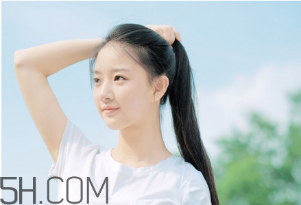 油性發(fā)質(zhì)用什么護(hù)發(fā)素？水療素和護(hù)發(fā)素的區(qū)別