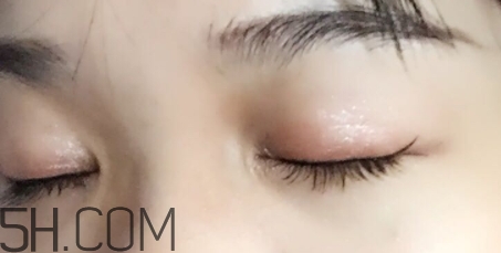 眼影可以當眉粉嗎？眼影和眉粉有什么區(qū)別