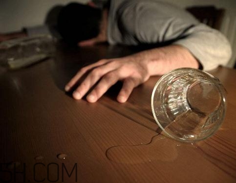 酒精肝可以性生活嗎？酒精肝影響性功能嗎？
