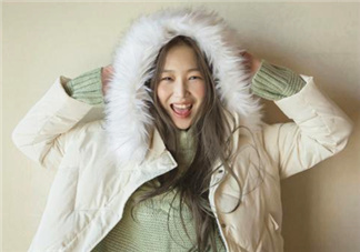 白色羽絨服可以漂白嗎？白色羽絨服可以用84嗎？