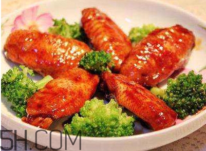 可樂(lè)雞翅用什么可樂(lè)？可樂(lè)雞翅的來(lái)歷是什么