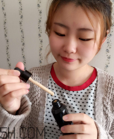 芭比波朗重蟲(chóng)草粉底液色號(hào) bobbi brown蟲(chóng)草粉底液評(píng)測(cè)