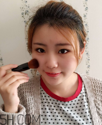芭比波朗重蟲(chóng)草粉底液色號(hào) bobbi brown蟲(chóng)草粉底液評(píng)測(cè)