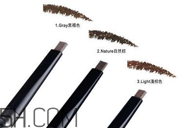 女生怎樣學(xué)會快速化妝？新手化妝需要的基本用品