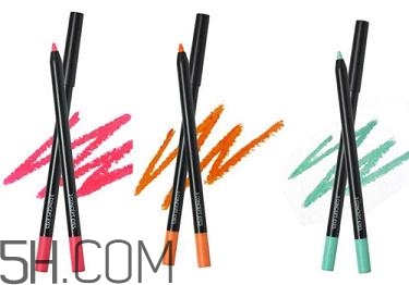 女生怎樣學(xué)會快速化妝？新手化妝需要的基本用品