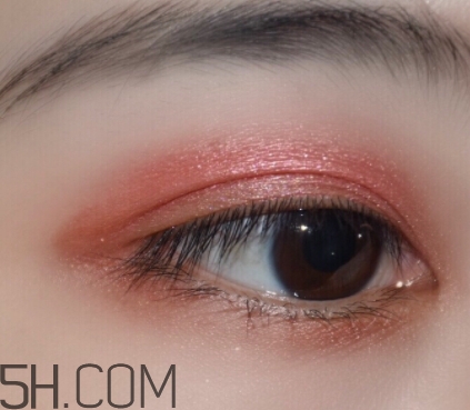 稚優(yōu)泉眼影怎么畫？稚優(yōu)泉眼影畫法視頻