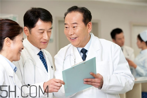 冠心病要注意什么？冠心病要怎么治療？