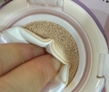 卡姿蘭氣墊cc和瑪麗黛佳哪個好？對比