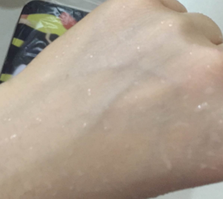 卡姿蘭氣墊cc和瑪麗黛佳哪個好？對比