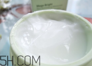 悅木之源維C精華霜怎么樣？悅木之源維C精華霜好用嗎？