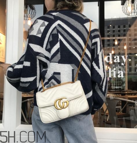 白色包包變黃了怎么辦？白色包包黑了怎么清洗？