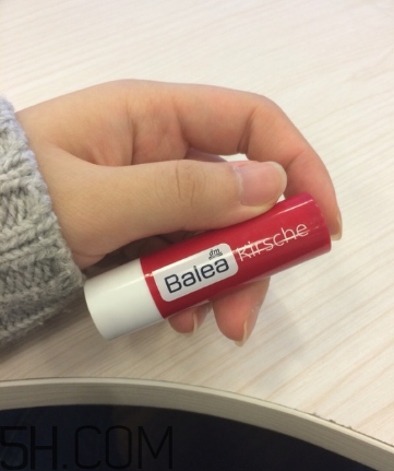 balea櫻桃潤唇膏好用嗎？balea櫻桃潤唇膏多少錢？