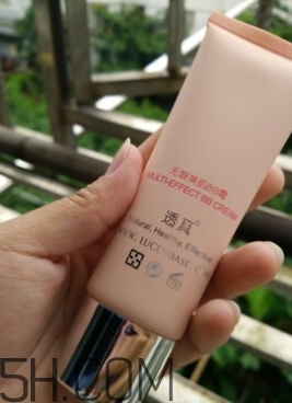 透真護(hù)膚套裝怎么樣？透真護(hù)膚套裝有實(shí)體店嗎