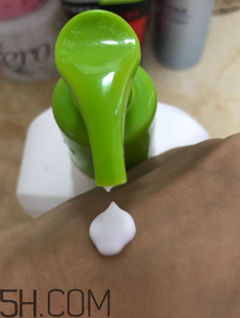 絲塔芙保濕潤膚乳嬰兒能用嗎？絲塔芙潤膚乳怎么樣？