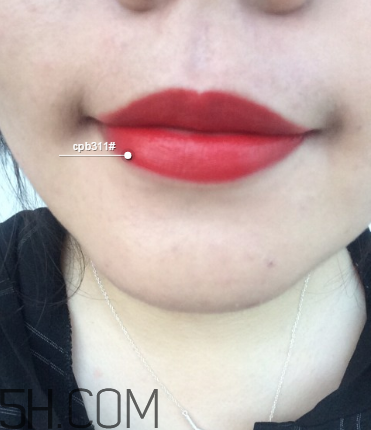 迪奧999和cpb311哪個(gè)好看？cpb奢華艷光唇膏價(jià)格多少錢？