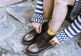 馬丁靴顯腿短嗎？腿短能穿馬丁靴嗎？