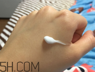 露得清身體乳怎么樣？露得清身體乳好用嗎？