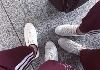 帆布鞋鞋底發(fā)黃怎么辦？帆布鞋鞋底怎么洗白？