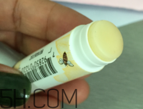 小蜜蜂細(xì)致修護(hù)唇膏怎么樣？好用嗎？