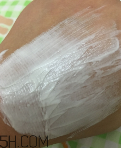 小蜜蜂水洗面膜敷多長時間？小蜜蜂水洗面膜用法