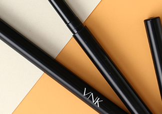 vnk眼線膠筆怎么用？vnk眼線筆使用方法