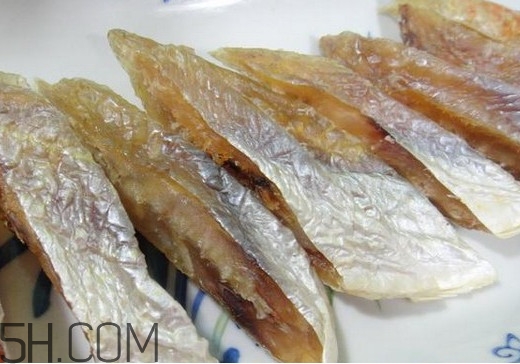 買的咸魚是生的還是熟的？買咸魚怎么挑選