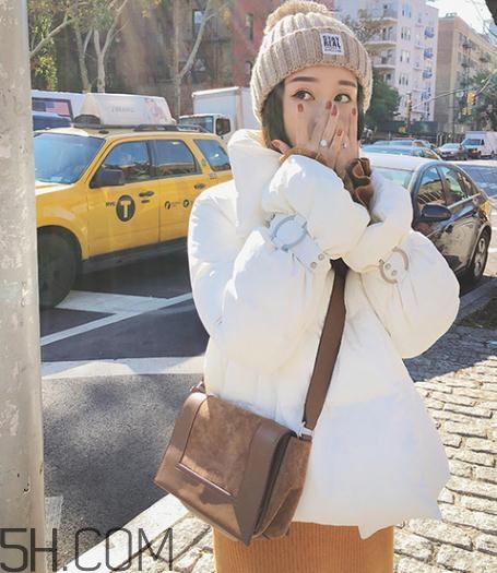 棉服上的油怎么洗掉？棉服跑棉怎么辦？