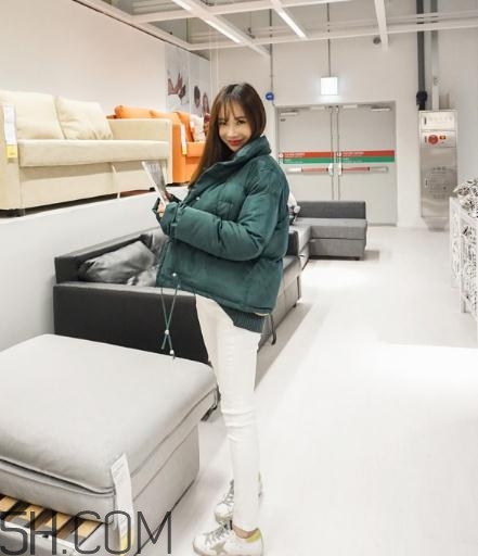 綠色羽絨服怎么搭配？綠色羽絨服搭配圖片