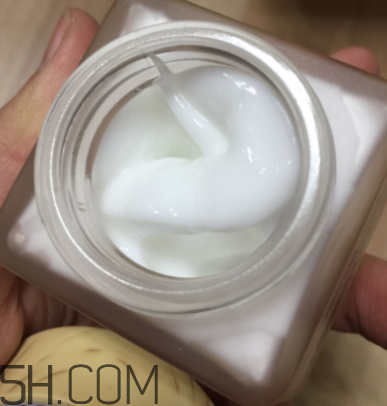 御泥坊礦物養(yǎng)膚霜怎么樣？御泥坊礦物養(yǎng)膚霜好用嗎？