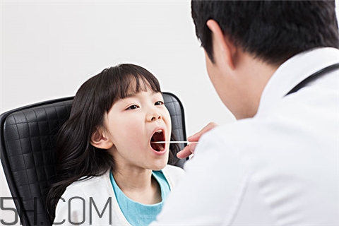 牙周炎吃頭孢有用嗎？牙周炎吃維生素c有用嗎？