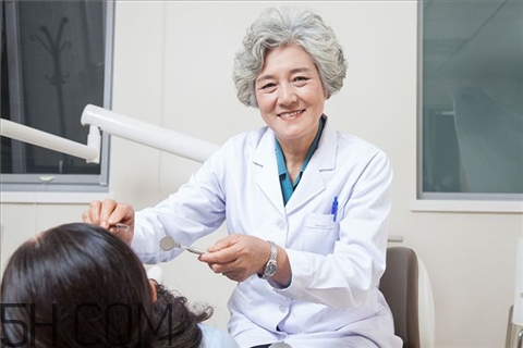 骨折是什么感覺？骨折是輕傷還是重傷？
