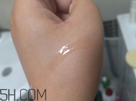 一葉子鮮補(bǔ)水柔膚水怎么樣？一葉子鮮補(bǔ)水柔膚水好用嗎？