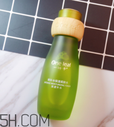 一葉子鮮補(bǔ)水柔膚水怎么樣？一葉子鮮補(bǔ)水柔膚水好用嗎？
