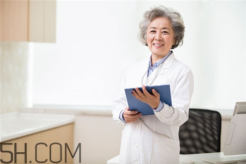 骨折多久可以走路？骨折多長時間可以下床活動？