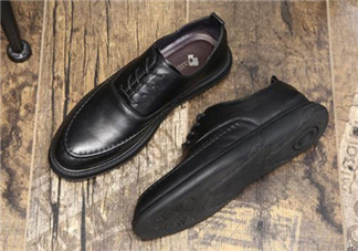 牛皮鞋子臟了怎么清洗？牛皮鞋子怎么清洗表面？