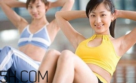 腰椎不舒服怎么辦？怎么預(yù)防腰椎間盤突出？