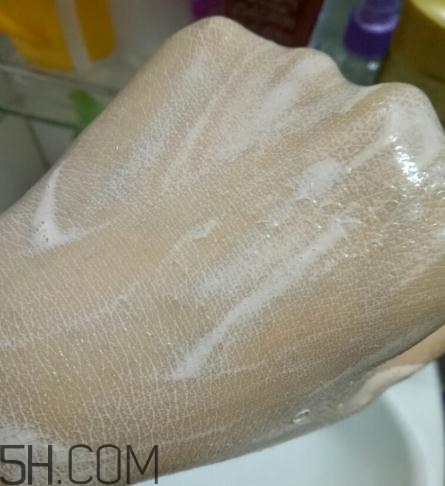 春紀洗面奶好用嗎？春紀潔面乳評測
