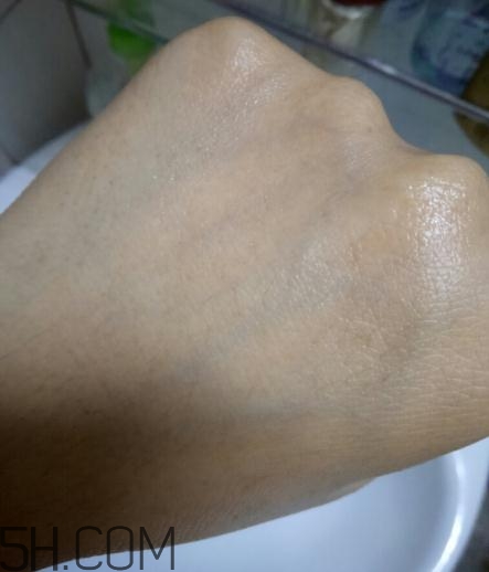 春紀洗面奶好用嗎？春紀潔面乳評測