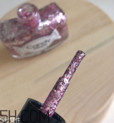 candy moyo和miss candy區(qū)別 膜玉和糖果小姐哪個好？